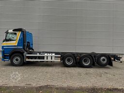Volvo FM 410 / 8X4 / I-Shift / ADR / Tridem / TUV: 6-...