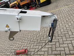 Amak 25
