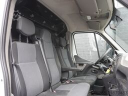 Renault Master 2.3 dCi 136PK L2H2 - Airco - Cruise - Tr...