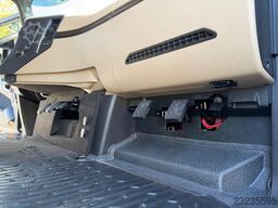 MERCEDES-BENZ ACTROS 1836 L FAHRSCHUL Pr.PLane 7,30 m*3-Sitzer
