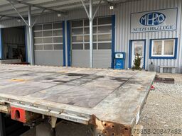 Krone Jumbo Plattform 7,82 mit Lochleiste