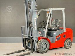 Heli CPCD25-G3 - Diesel 2,5t 6m Triplex KUBOTA Garantie