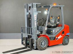 Heli CPCD30-H3 - Diesel 3t 4,7m Triplex KUBOTA Garantie