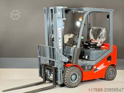 Heli CPCD20-H3-Diesel 2t 4,7m Triplex KUBOTA - Garantie