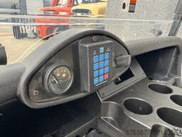 EZ-GO RXV Golfkar Golfcar Elektrisch 4 Zits 2019 Inc Lader