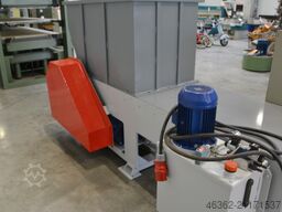 RĘBAK NAZZARENO K700