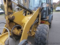 Caterpillar CAT 906 H