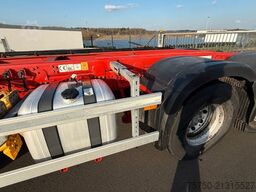 MERCEDES-BENZ Arocs 3240 8x2 - 3 x Lenkachsen