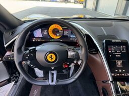 FERRARI Roma Coupe Schwarz