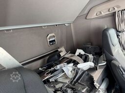 DAF XG  480 FT Mega Unfallschaden/damaged