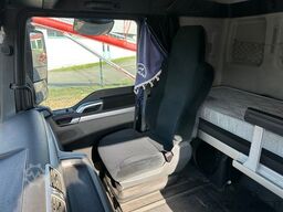 MAN TGX 26.360 / BaumaschinenTransport / 9 to Rampen