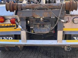 Volvo FM 370 + Euro 5 + Palfinger Z-Q170 Crane + 30to...