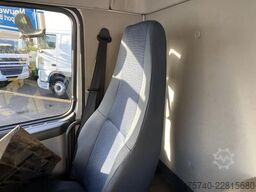 Volvo FM 370 + Euro 5 + Palfinger Z-Q170 Crane + 30to...