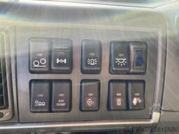 Volvo FM 370 + Euro 5 + Palfinger Z-Q170 Crane + 30to...