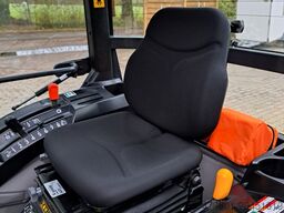 Kubota B2-231HC