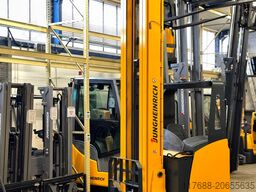 Jungheinrich Jungheinrich Schubmaststapler ETV 325 MP GNE 100-1202 DZ