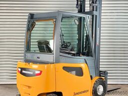 Jungheinrich Service Neu - Batterie 82%-6,5m Hub- 2,5t-Triplex