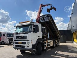 Volvo FM 330 EEV + 6x4 front traction + HMF 1244 + EU...