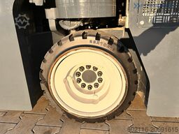 Combilift C3000CB / LPG / TRIPLEX - 4900MM / LPG