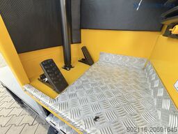 Combilift C5000XL GAS TRIPLEX 6000 EXTENDABLE FORK