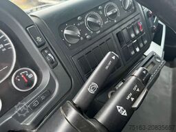 MAN TG-M 18.290 4x2 Abrollkipper mit Kranmulde