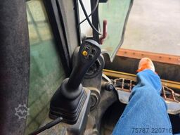CATERPILLAR 226D3 Lader mit Schwergutschaufel