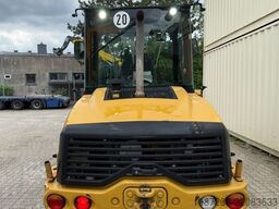 CATERPILLAR 907M / 2018 BJ / Schaufel + Gabel