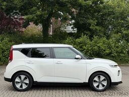 KIA Soul e-Soul DynamicLine 64 kWh LED Navi Kamera