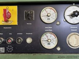 Ott JU 2211