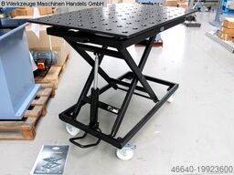 SIEGMUND MOBILER HUBTISCH 28er