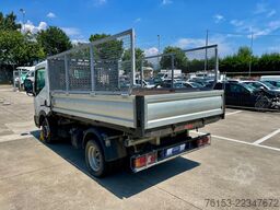 Nissan NT 400