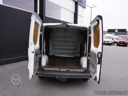 Renault Trafic 2.0 dCi T29 | Airco | Trekhaken | €2.950...