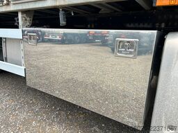 DAF XF 480 Baustoffpritsche mit Fassi Ladekran F235