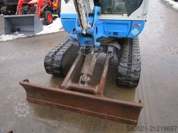 Takeuchi TB 230 - POWERTILT + hydr. Schnellwechsler + 4 Löf