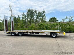 Möslein T 3-9,20 F  3 Achs Tieflader mit gerader Ladefläche 9 m, Neufahrzeug