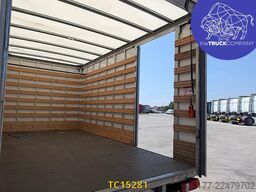 Renault Master 2.2 DCI KOFFER MET LIFT