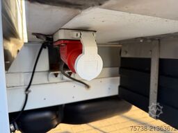 MERCEDES-BENZ Sprinter 316 CDI Kühlkoffer/Automatik/Klima/MBUX