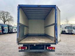 Mercedes-Benz Vario 813 closed box