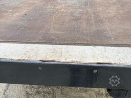 Krone 7,82m BDF Baustoff Zurringe Kranbar