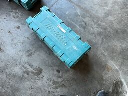 Package 1x Hilti TE 500 (2016); 2x Makita HM1317CB (2015, 2015)