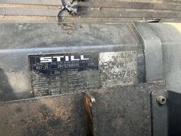 Still R 07-25