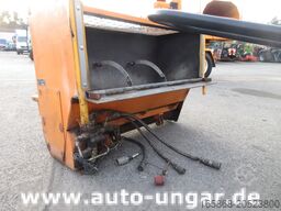 Nilfisk CR 3500 Winterdienst - Paket Schneepflug