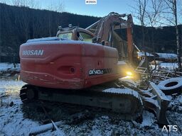 Doosan DX140LC tracked excavator with Engcon tilt and 2 b