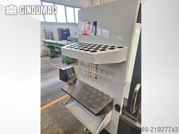 HAAS VF-4
