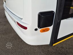 MERCEDES-BENZ Sprinter 517 Heckniederflur Vorlauffahrzeug