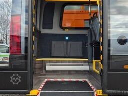MERCEDES-BENZ Sprinter 517 Heckniederflur Vorlauffahrzeug