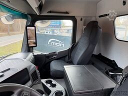 MERCEDES-BENZ Arocs 3243 8x4 Abrollkipper Schub/Knickhaken AHK