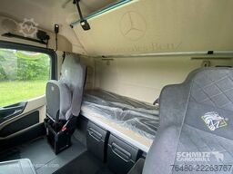 Mercedes-Benz Sattelzugmaschine