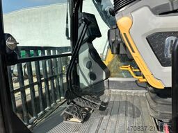 CATERPILLAR 325 07E / Planierschild / OilQuick