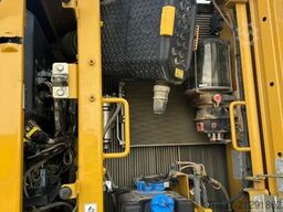 CATERPILLAR 325 07E / Planierschild / OilQuick